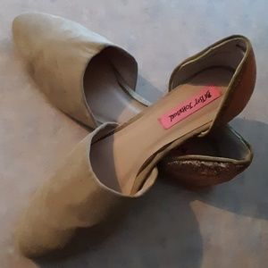 Betsey Johnson size 10 flats